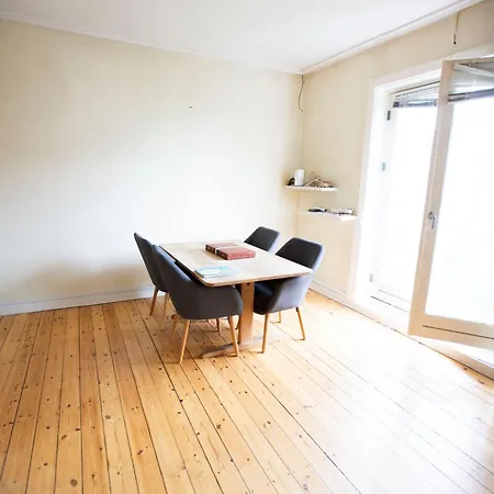 75 Sqm Spacious Cph I 1 Bedroom Apartment Kopenhagen